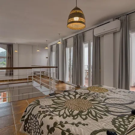 Apartman La Perla De & *