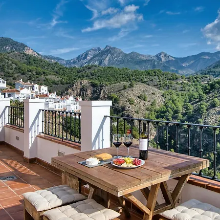 La Perla De & Apartment