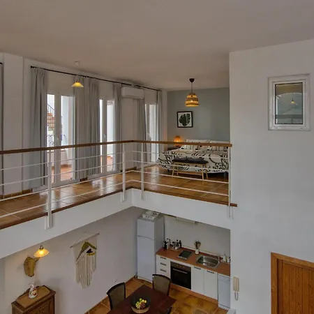 La Perla De & Apartment